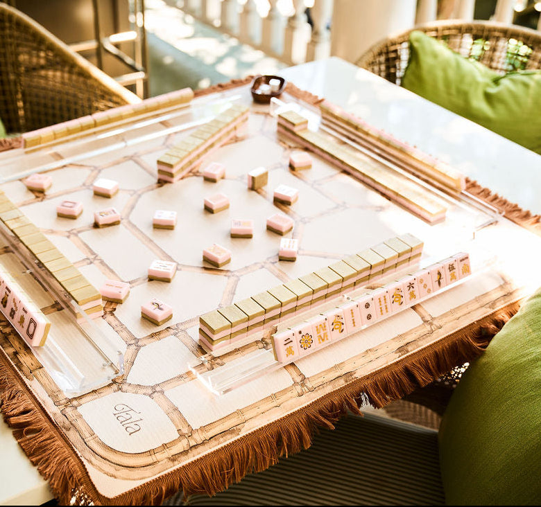 The Veranda Mahjong Mat - Bamboo Neutral with Fringe